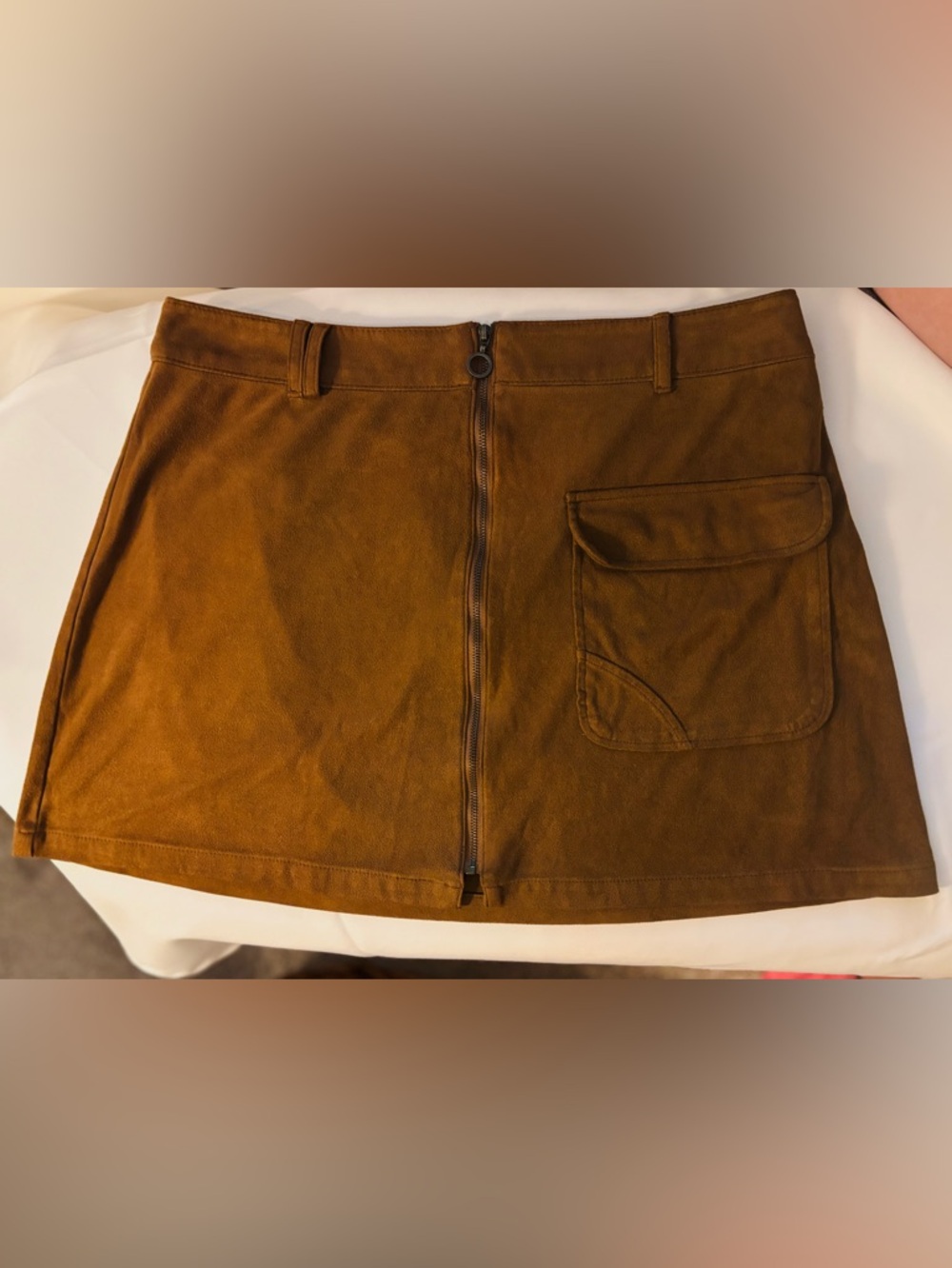 Forever 21 Suede Zip-Front Mini Skirt— Size L - Picture 2 of 8